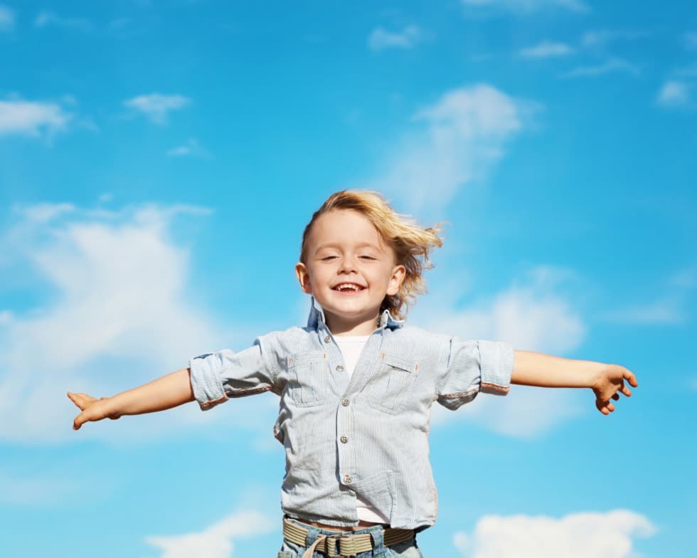 tanja hrvatin šimičić kako poticati samopouzdanje djeteta kroz odgoj i razvoj odnosa s njime sretno i zadovoljno dijete ispruženih ruku